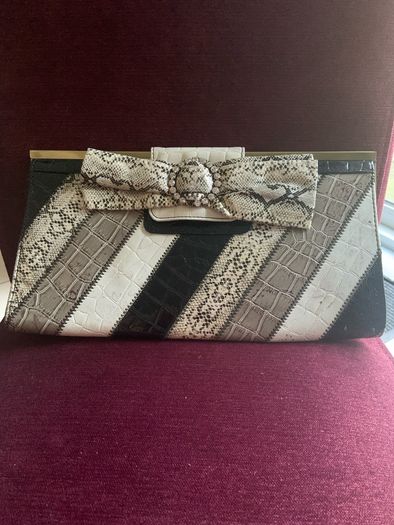 clutch bag