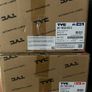 toyota corolla headlights x 2 (L&R)  04-07 Image 2