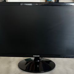 Samsung S24D330h 24-Inch LED Monitor
