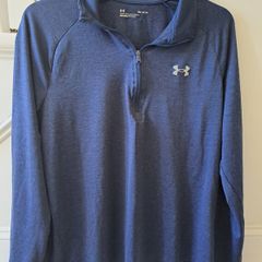Under Armour navy blue Size M