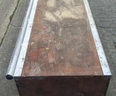Skateboard/Rollerblade/Scooter grind box with flat edge and round bar
