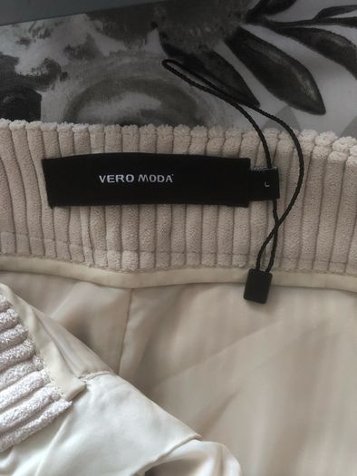 Vera mode skirt