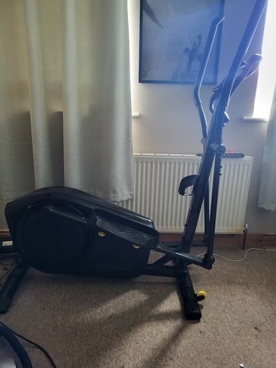 Self-Powered and Connected (Kinomap) Cross Trainer Domyos EL520B