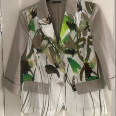 Ladies stunning blazer size 10 like new