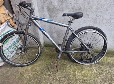 Giant yukon alloy mountain bike light weight