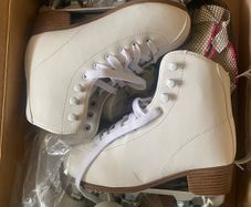 kids roller skates