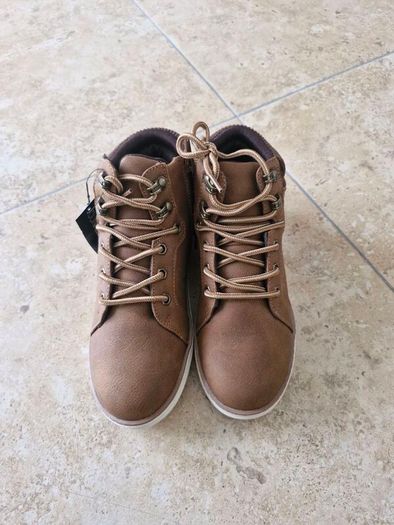 Boys boots