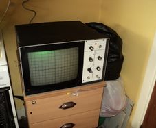 Vintage Wavetek 1901 c   oscilloscope .