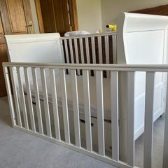Obaby Stamford Classic Sleigh Cot Bed