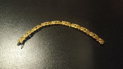 18ct bracelet