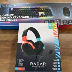 Stealth wired headphones and keyboard set