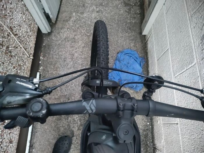 Carerra Vengeance (Medium) + Halfords Combination Lock