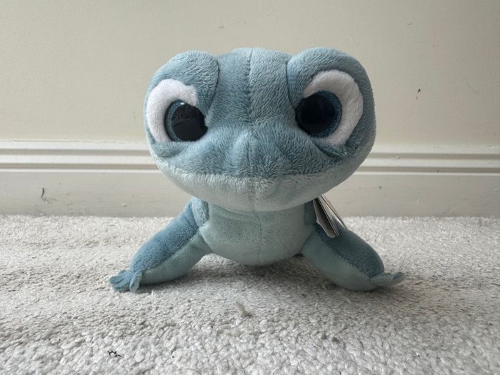 TY Frozen 2 Plush Sparkle BRUNI The Fire Spirit Salamander NOT Working Damaged eyes Used  Please look at the pictures