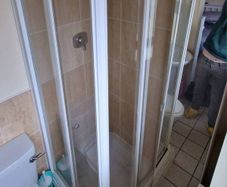 Shower Door. Great Condition. Ideal for Renovation or Bathroom Upgrade