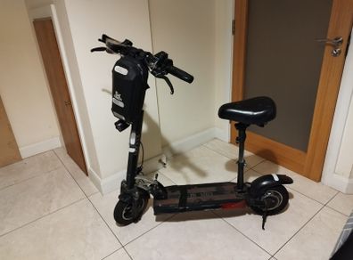 Electric scooter