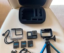 GoPro HERO7 Black Complete Bundle