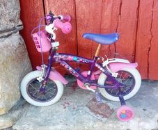 Girls bike