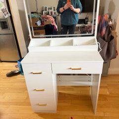 Vanity/ Dressing table