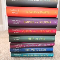 Throne of Glass Sarah J Maas Hardcover Set