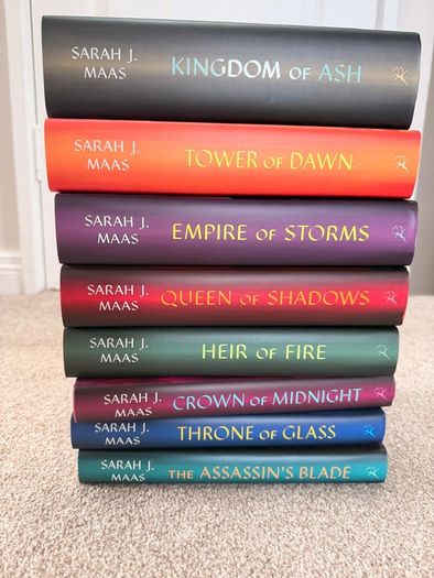 Throne of Glass Sarah J Maas Hardcover Set