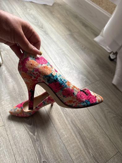 ladies shoes