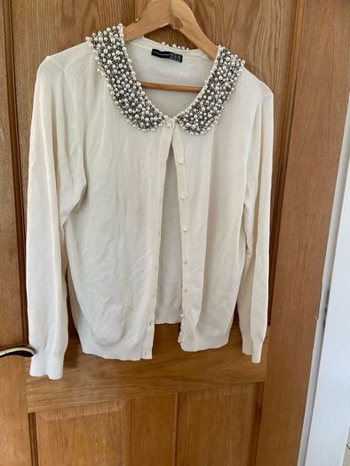 Pretty pearl cardigan size 16