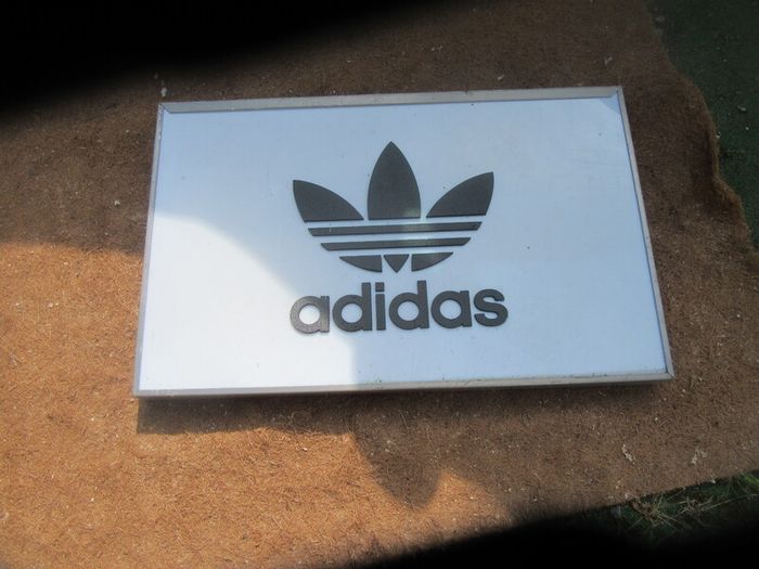 Adidas Sign