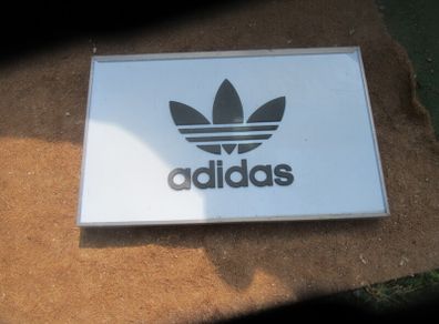 Adidas Sign