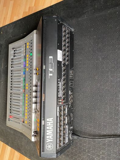 Yamaha TF3 Digital Desk