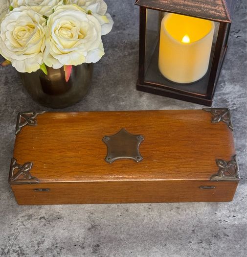 Victorian ladies glove box
