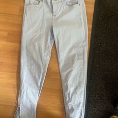 Oasis pale sky blue skinny jeans ankle length with zips