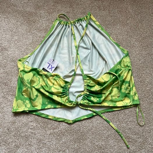Ladies summer top XL with tags