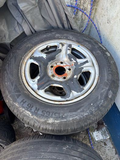 4 x Continental EcoContact 6 Tyres 215/65 R16