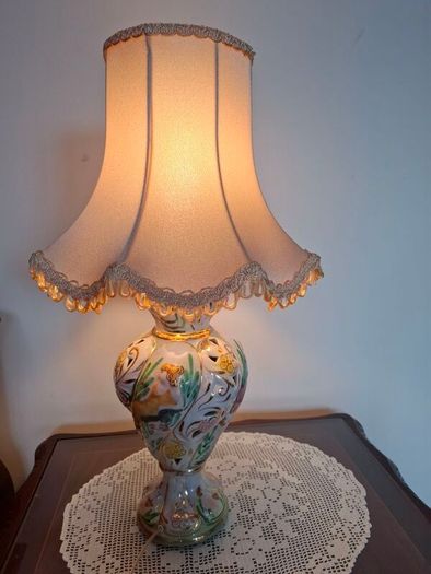 Vintage porcelain table lamp.  Italy.
