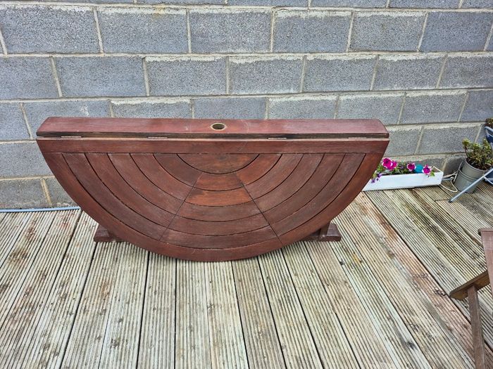 garden table