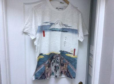 Uniqlo Mount Fuji Teeshirt Size Small