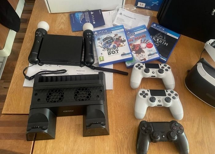 PS4 Mega Bundle