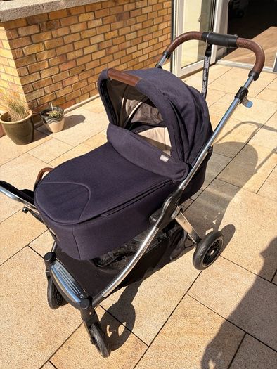 Mamas & Papas Bassinet and Pushchair