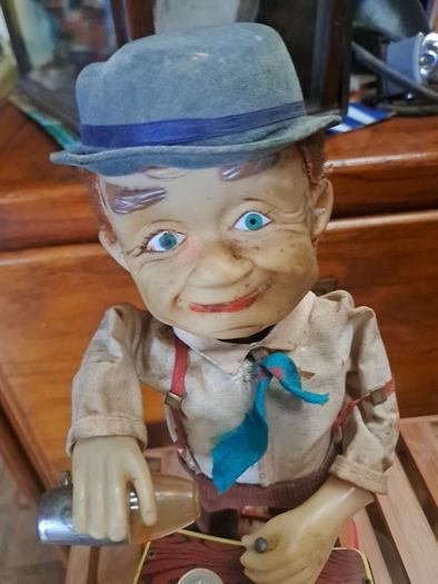 Vintage 60's Charley Weaver Tin Toy