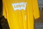 Levis Tshirt Size L New