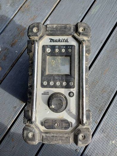 Job lot power tools bundle - Makita & Bosch (18V & 110V) + Makita Radio