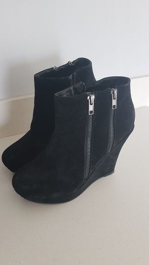 Woman's ankle boots