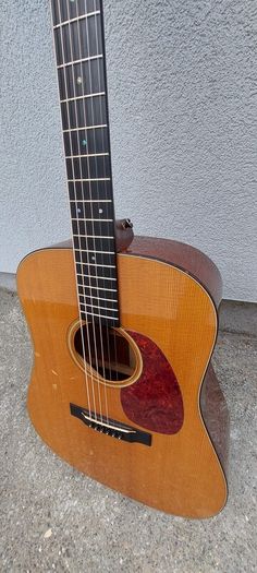 Martin D18v Vintage Series With Original Martin Hard Case.