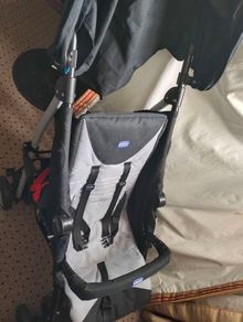 Chicco Lightweight Umbrella Stroller - Excellent Condition