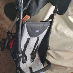 Chicco Lightweight Umbrella Stroller - Excellent Condition