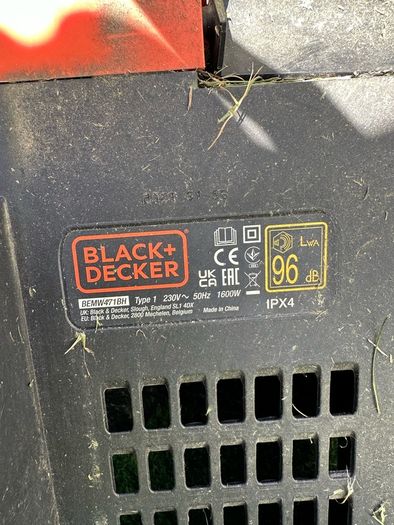 Black + Decker BEMW471BH 1600w Lawnmower