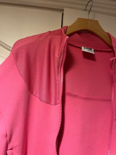 Gym plus coffee pink sports zip jacket
