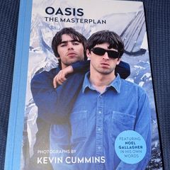 Oasis The Masterplan by Kevin Cummins