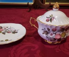 Royal Imperial Fruit Garden Finest Bone China Gold Gilt Two Handled Sugar Bowl With Lid And Underplate Made In England