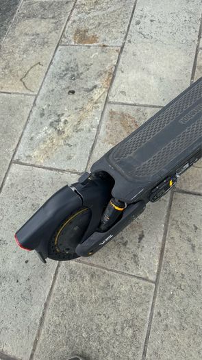 Ninebot Max G2 - Electric Scooter